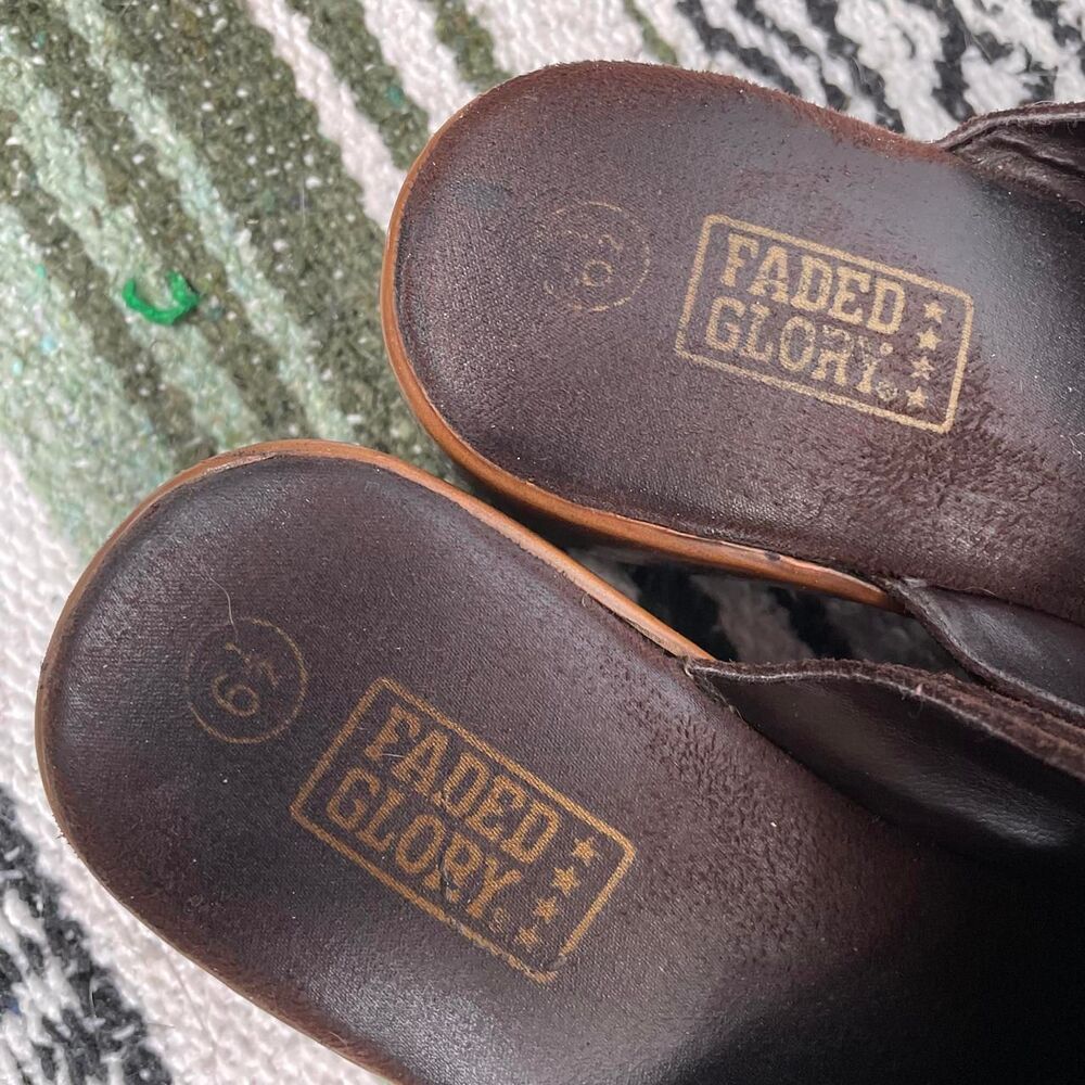 Faded-glory Clogs - Picture 4 of 8